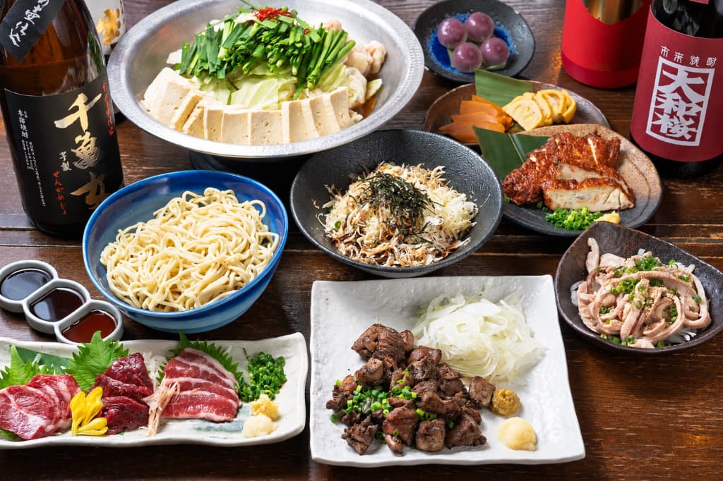 【2時間飲み放題付き】国産牛モツ鍋・九州満喫霧島コース　〈全９品〉¥5,000（税込）